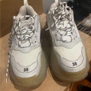Balenciaga triple S